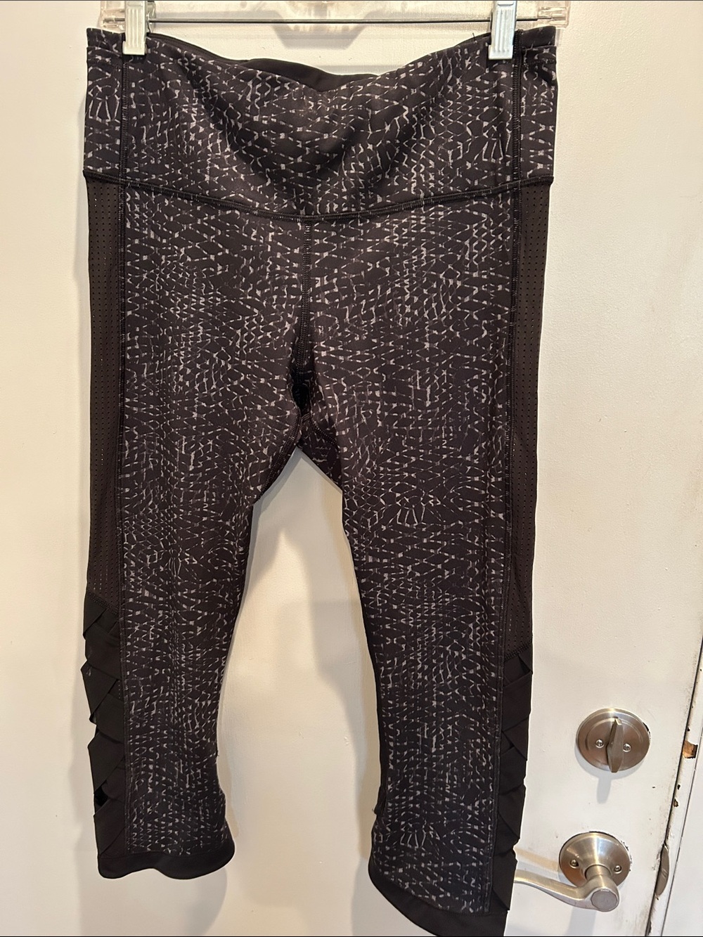 Lululemon leggings 8